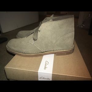 BRAND NEW! 🚨 Clark Chukkas